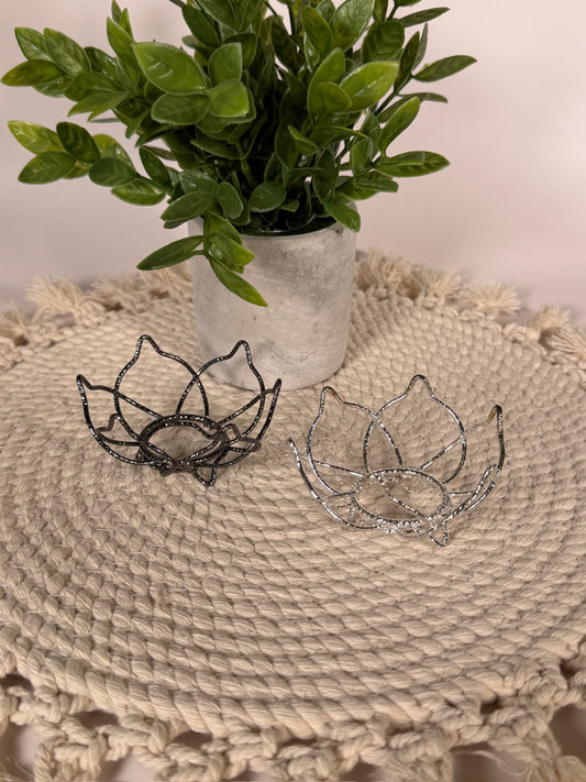Lotus sphere stand