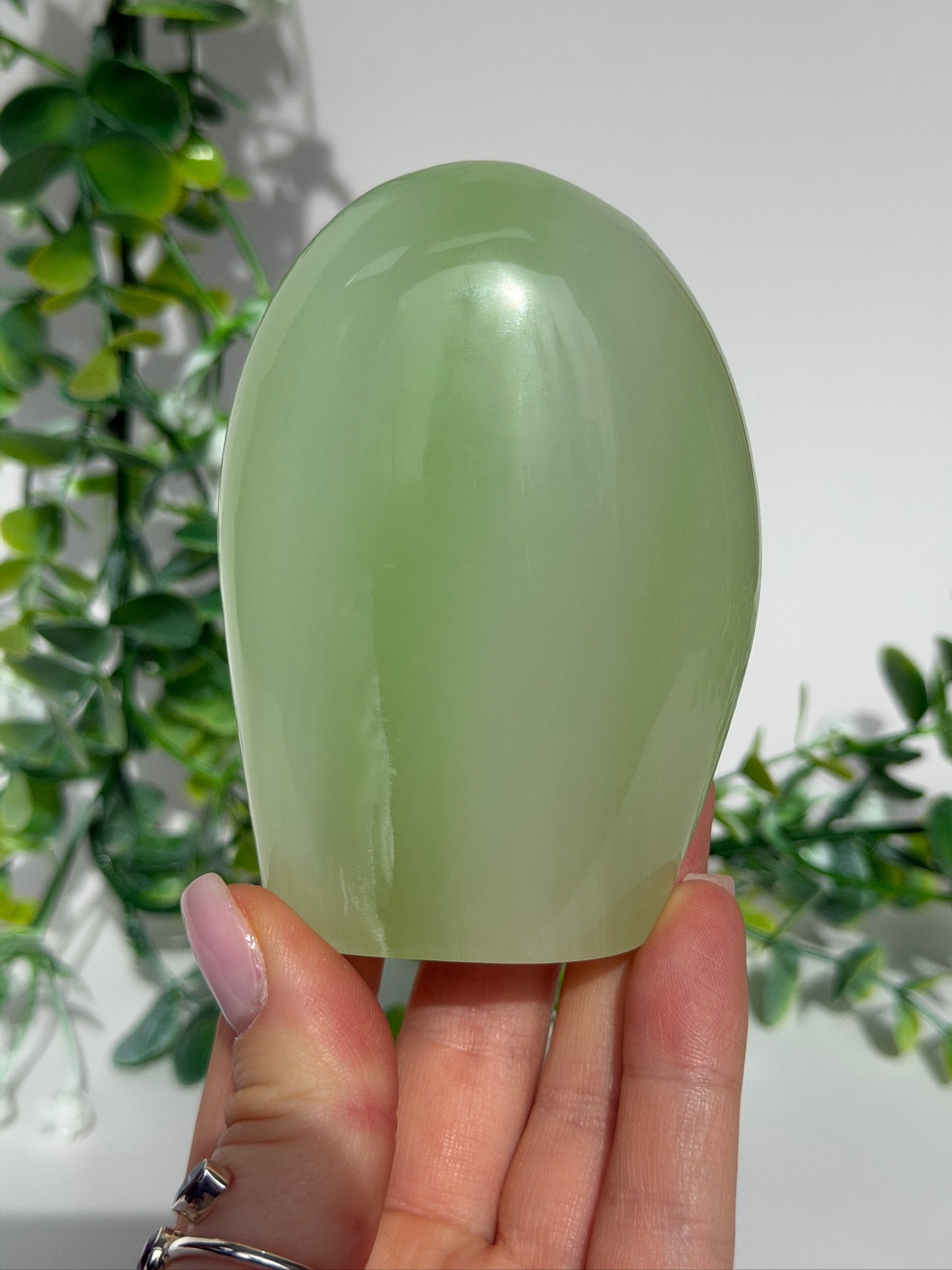 Green calcite 38