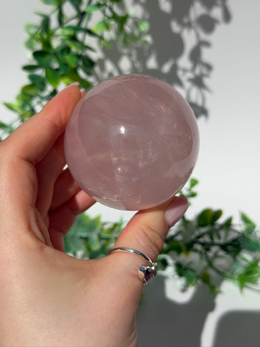 Rose quartz sphere 40a
