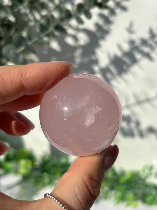 Star rose quartz sphere 35v