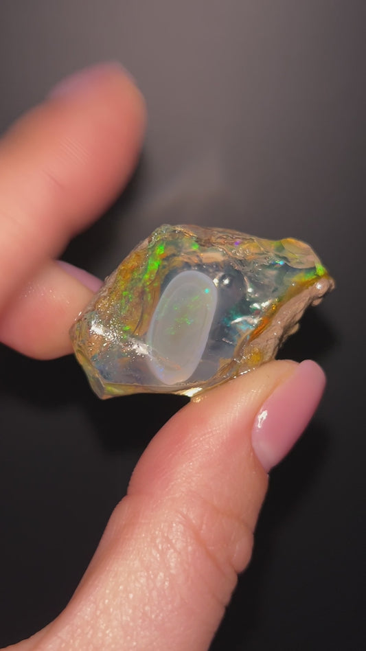 Ethiopian Water Opal with phantom 69e